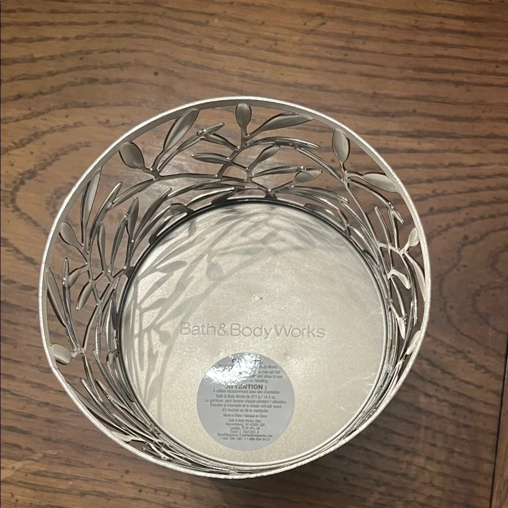 Bath & Body Works Silver Leaf‎ Design Candle Holder - Picture 5 of 9